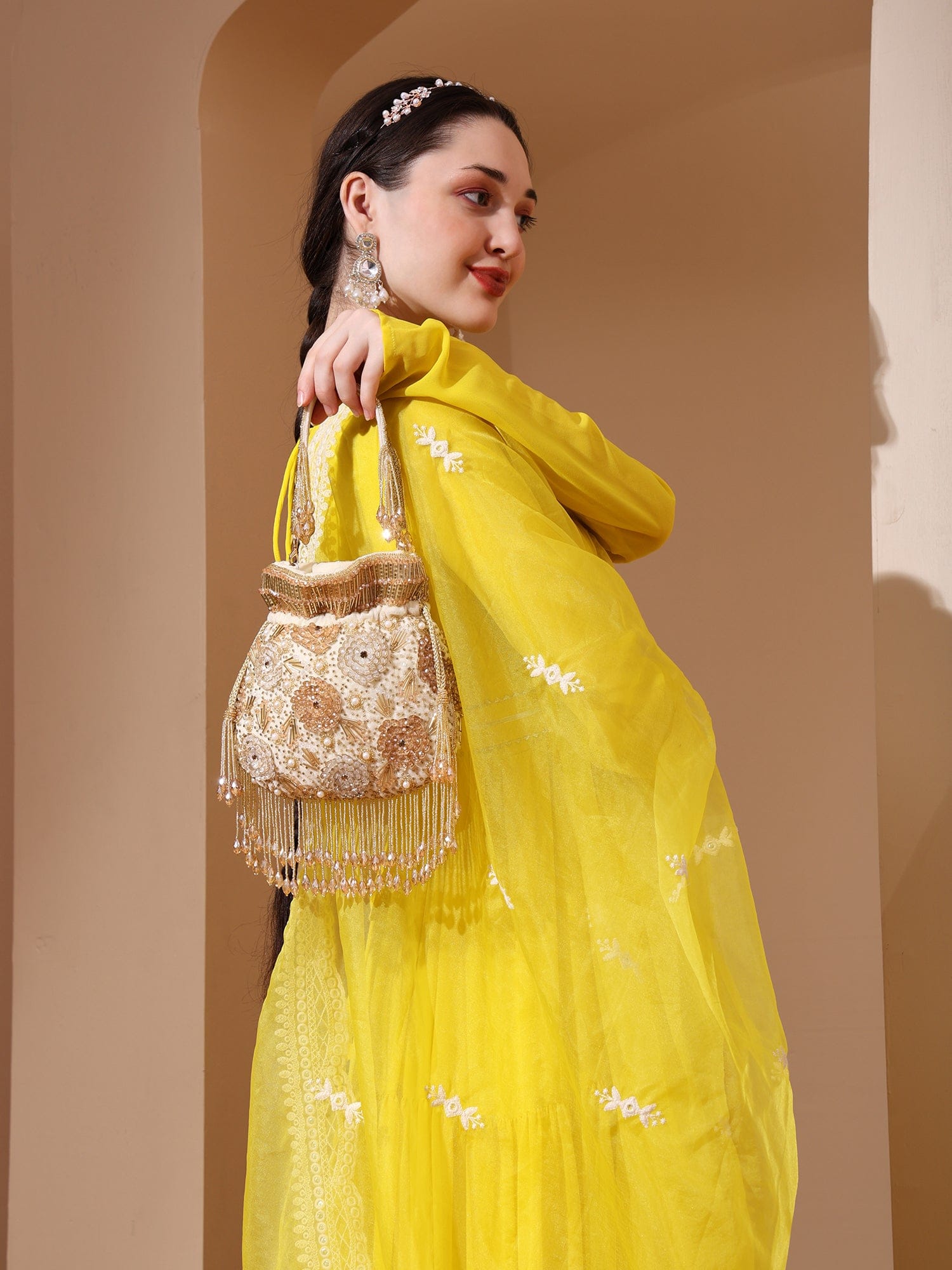 Laalima Golden Potli