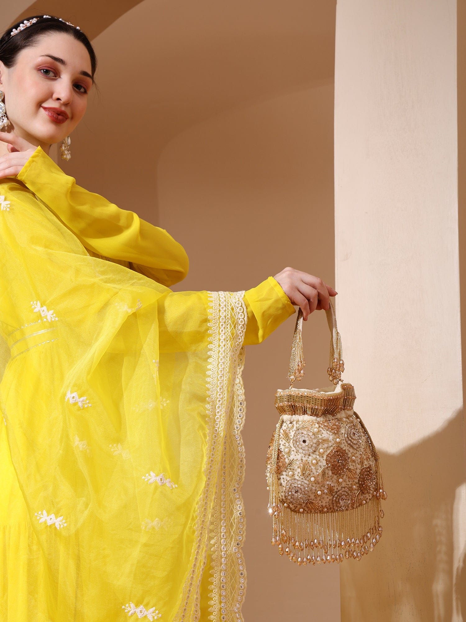 Laalima Golden Potli