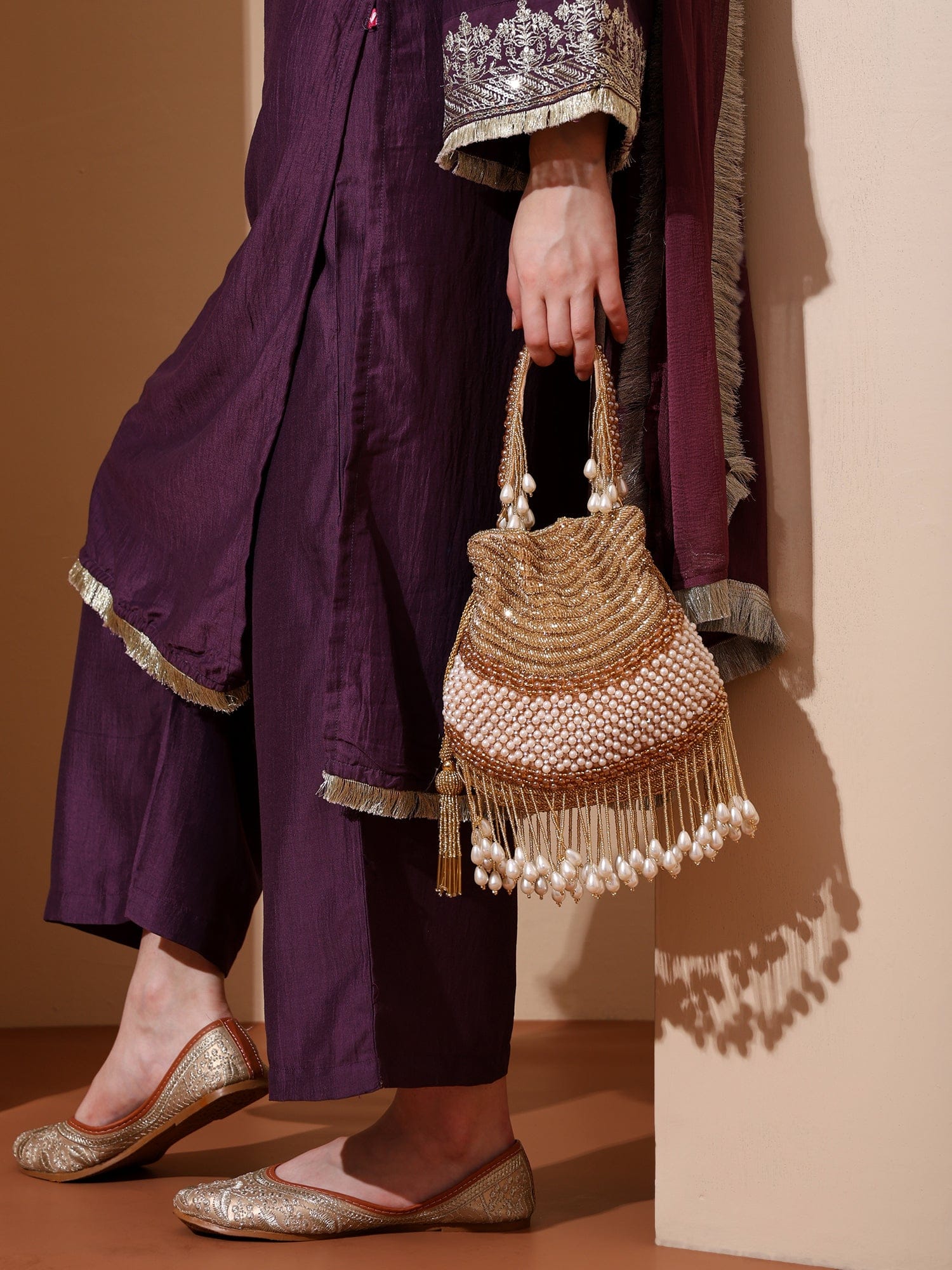 Ranya Golden Potli