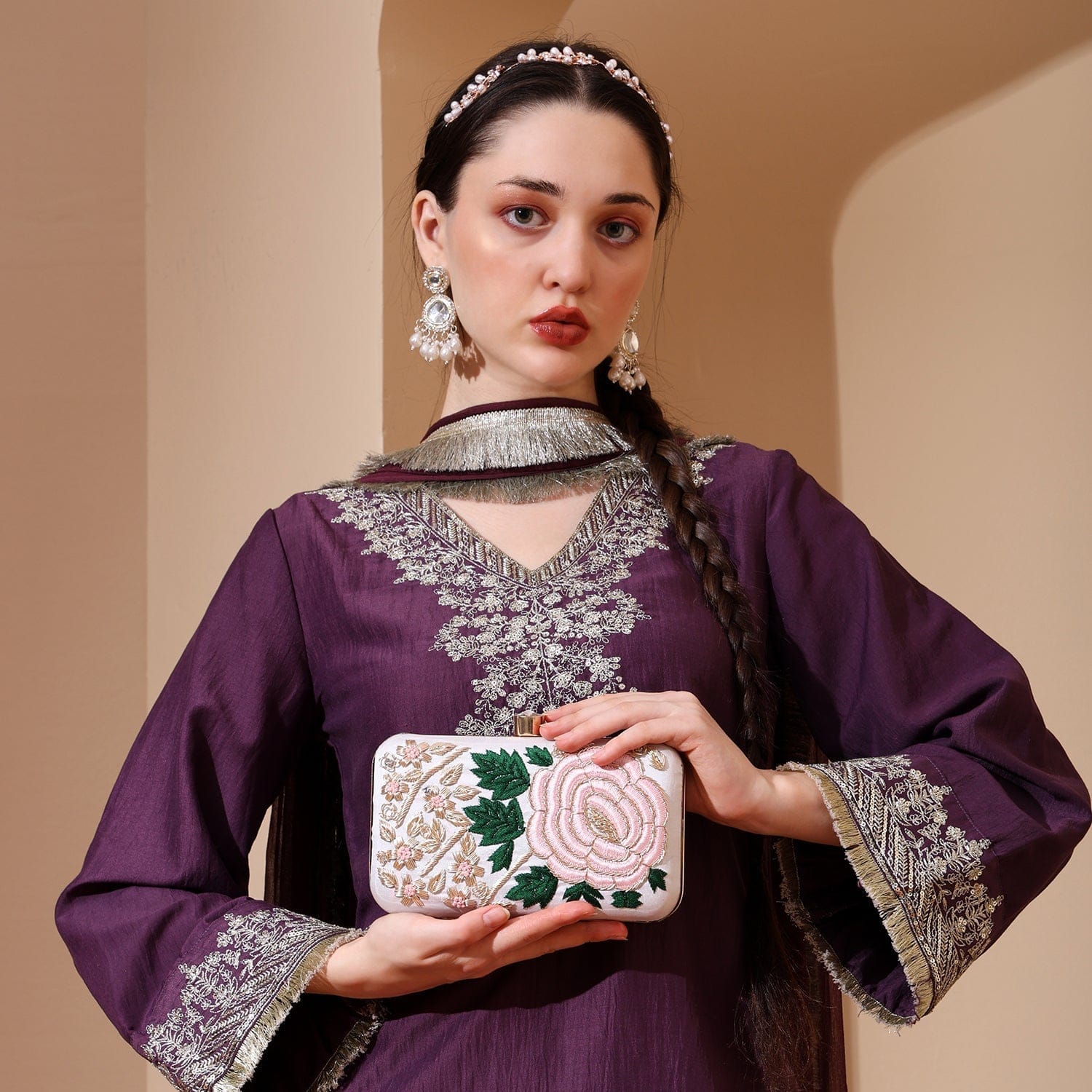 Rosette White Clutch