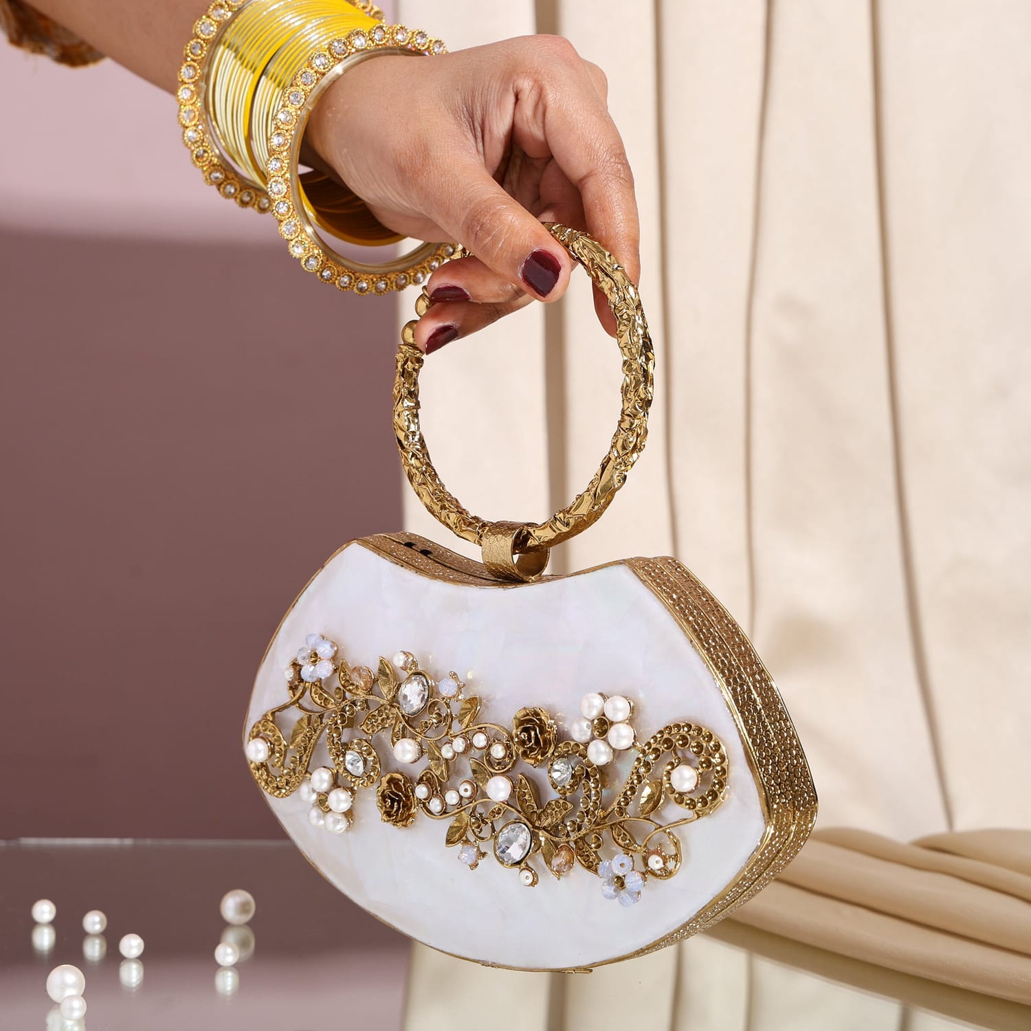 Isla Golden Clutch