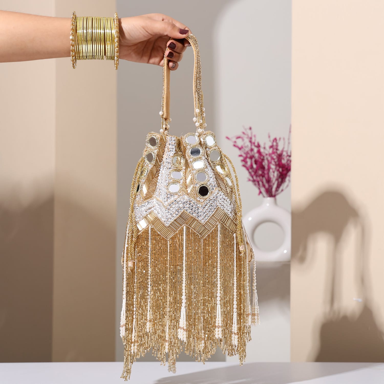 Sitara White Potli
