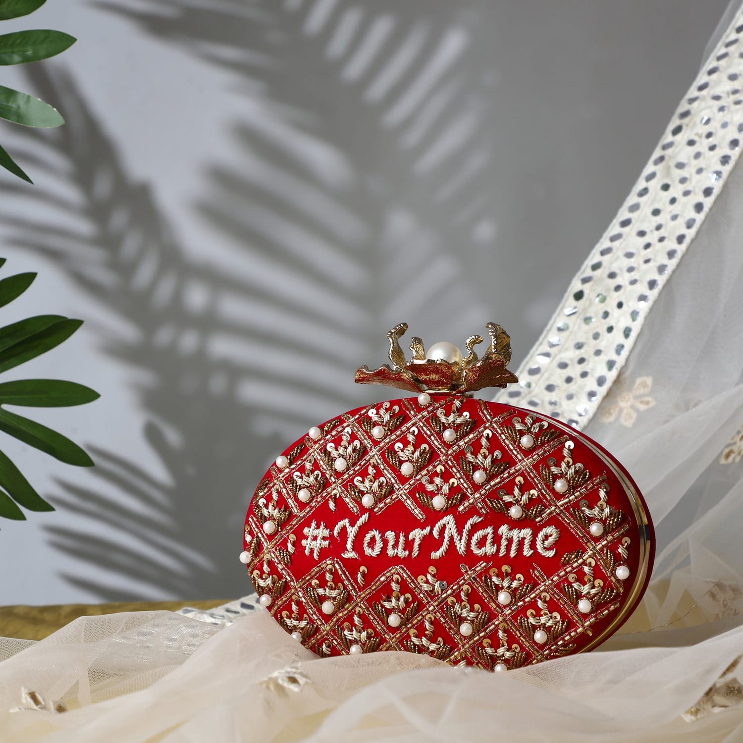 Rouge Name Clutch