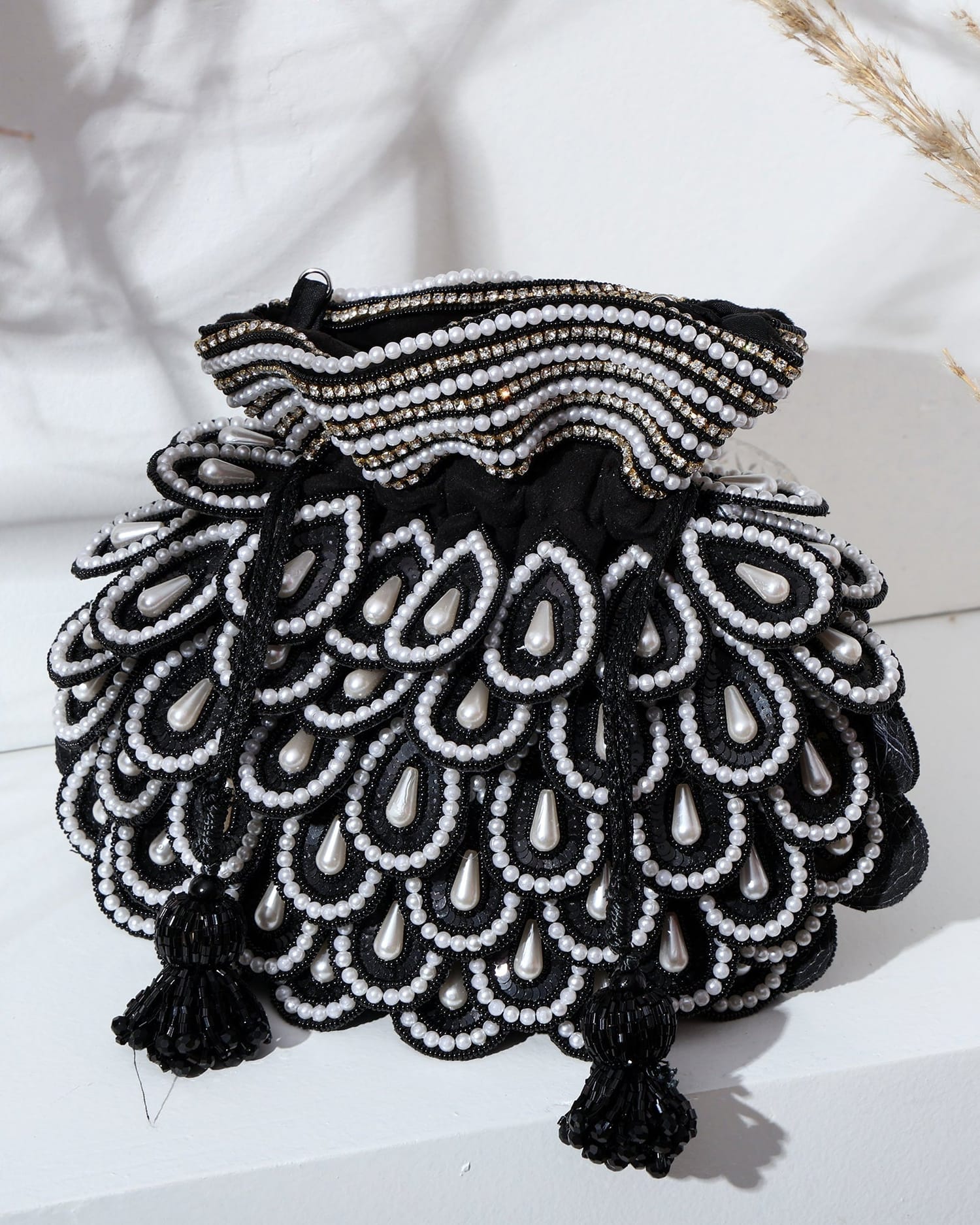 Maharani Black Potli