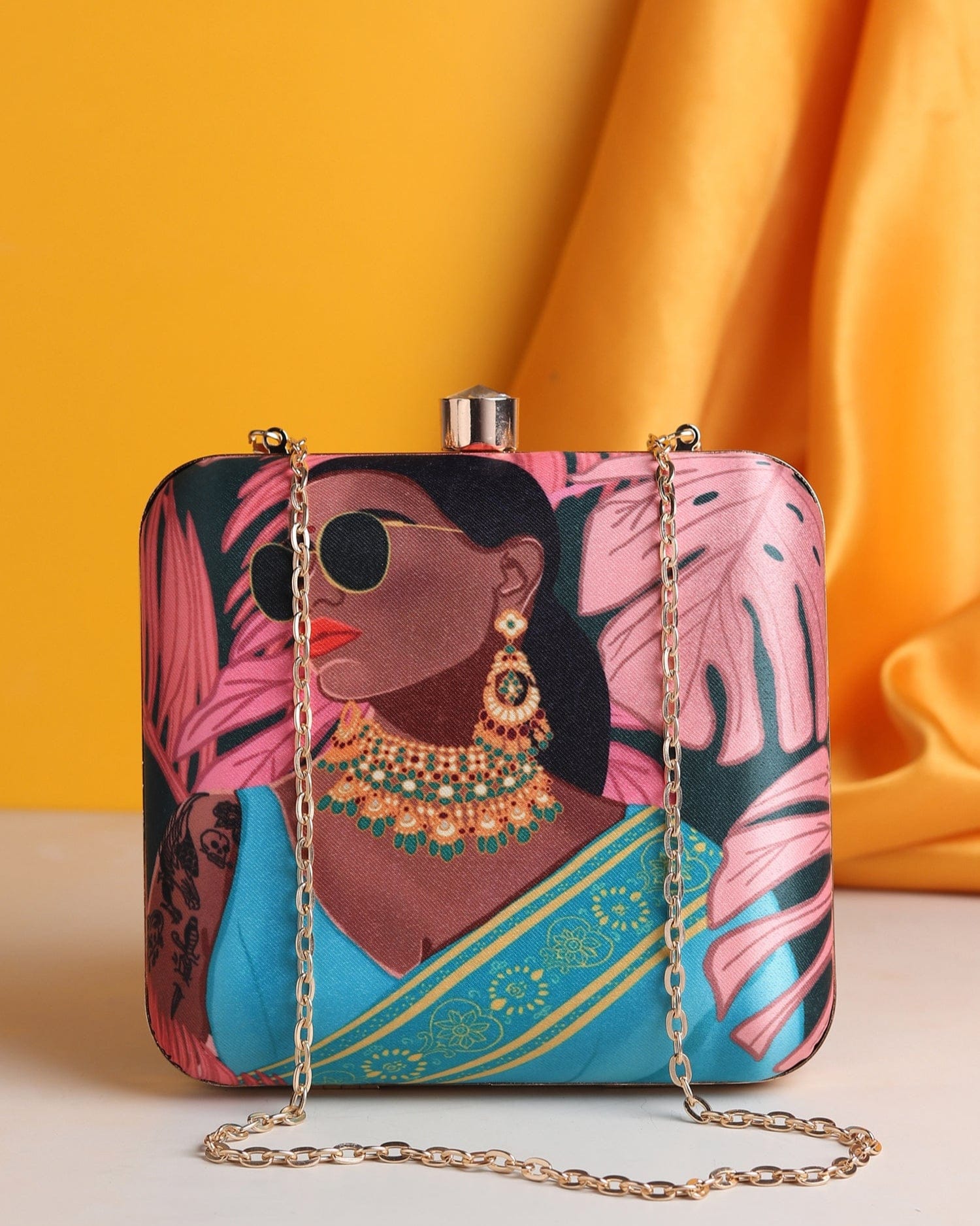 Regal Rebel Clutch
