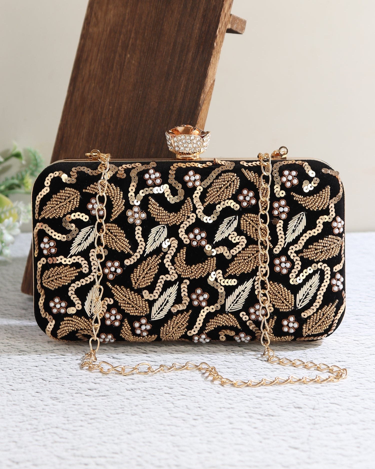 Mahrose Black Clutch