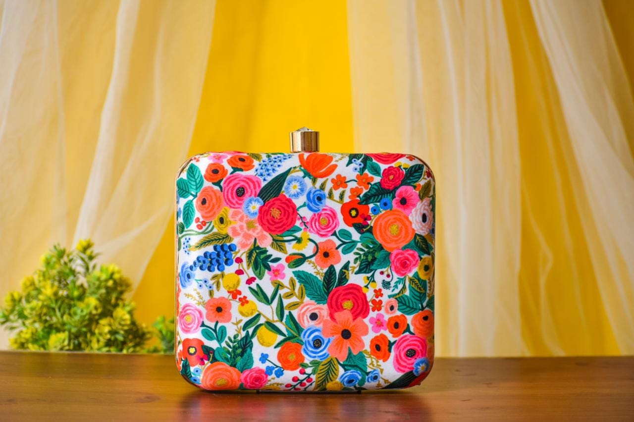 Phoolwari Clutch